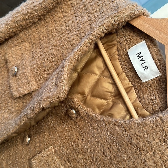 Cute jacket - Picture 3 of 3